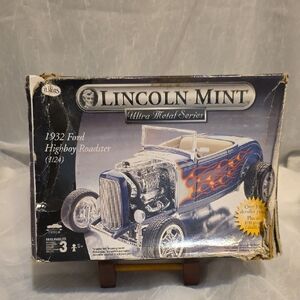 1932 Ford Highboy Roadster Building Set - Blue and Silver